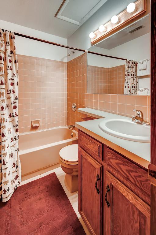 One-Bedroom Mountainside Condo D107 Фріско Номер фото
